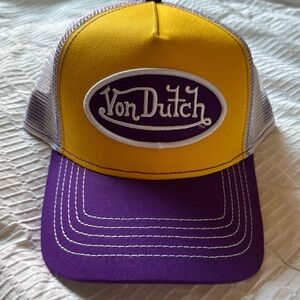 Von Dutch - Purple gold trucker hat